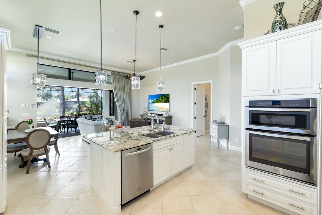9928 Casabella Way, Bonita Springs, FL 34135
