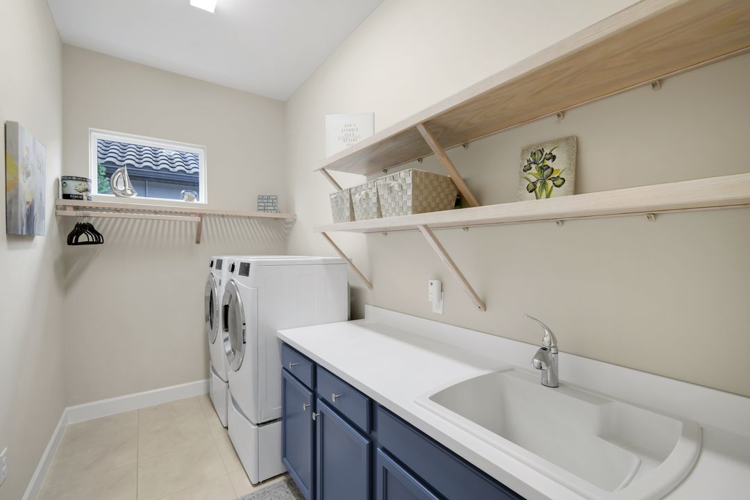 19687 Estero Pointe Ln, Fort Myers, FL 33908