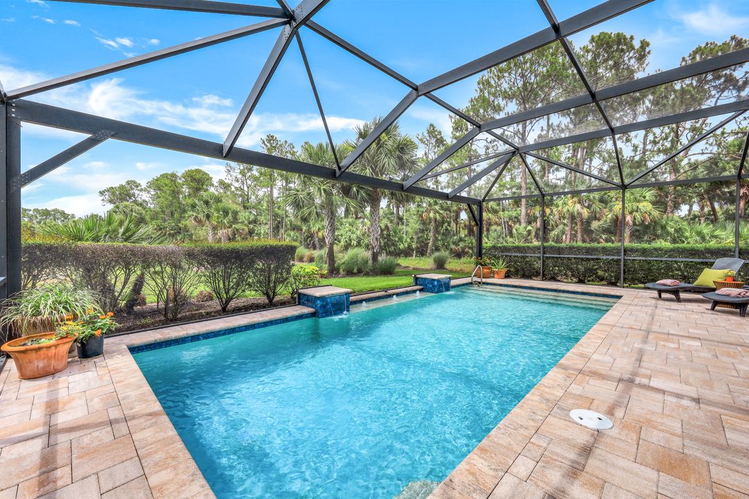 9437 Whooping Crane Wy, Naples, FL 34120