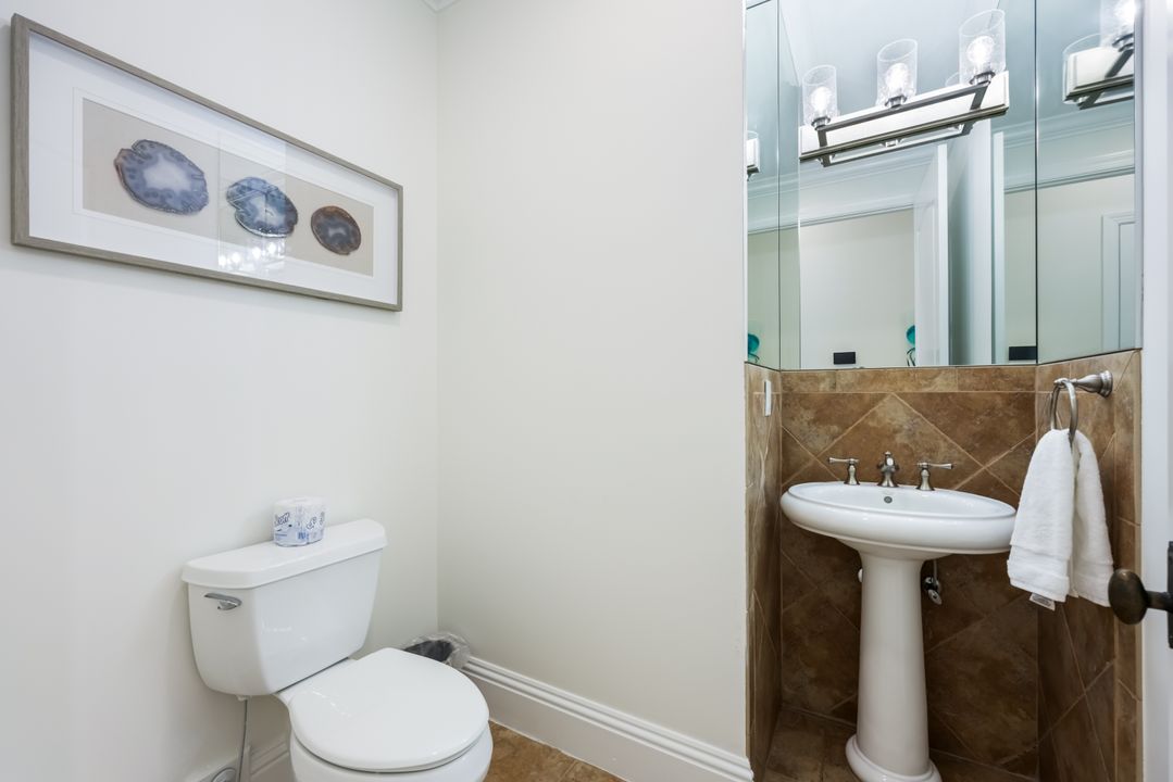 466 Clifton Ct, Marco Island, FL 34145