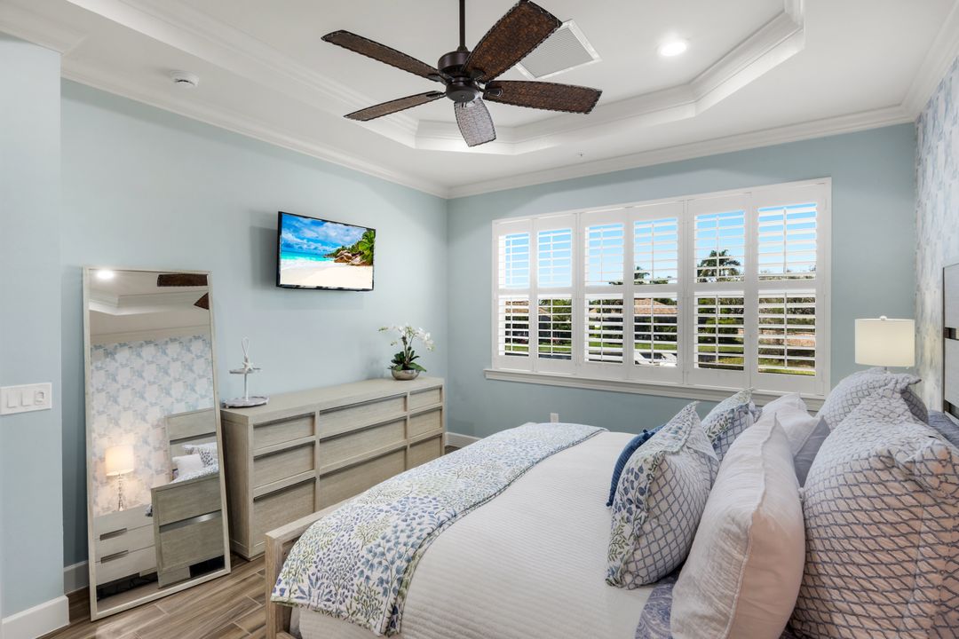 8839 Nautical Landing Cir #201, Naples, FL 34120