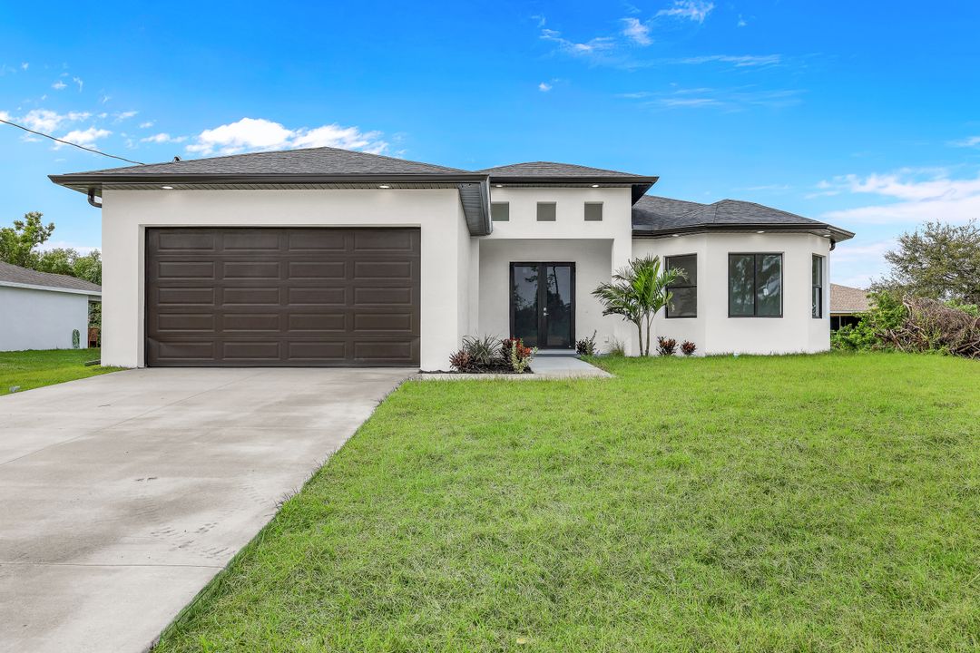 4138 NE 23rd Ave, Cape Coral, FL 33993