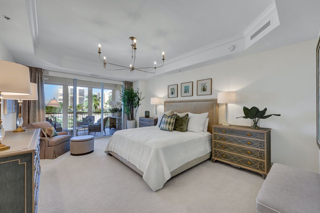 4501 Gulf Shore Blvd N #403, Naples, FL 34103