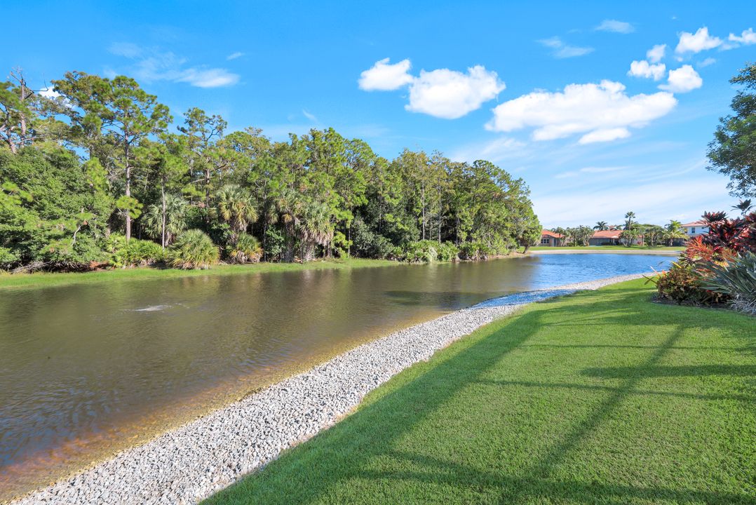 10824 Pond Ridge Dr, Fort Myers, FL 33913