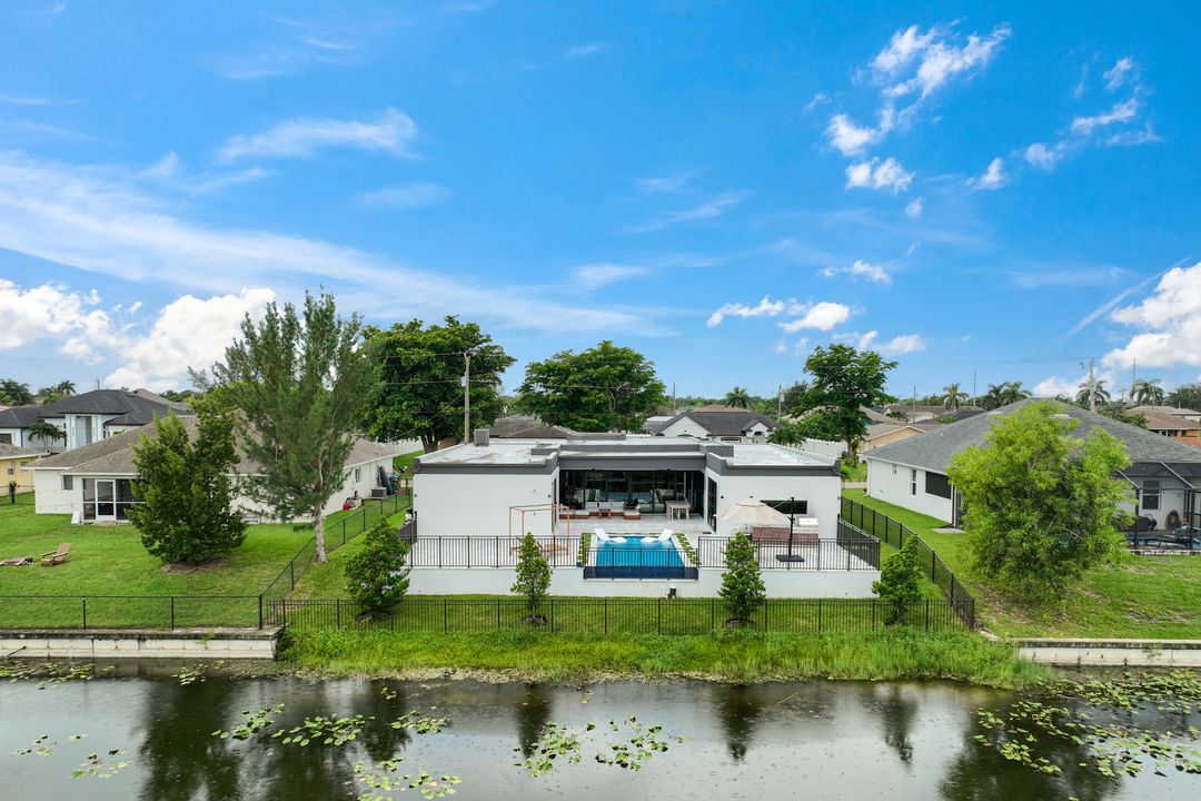 129 SE 16th St, Cape Coral, FL 33990