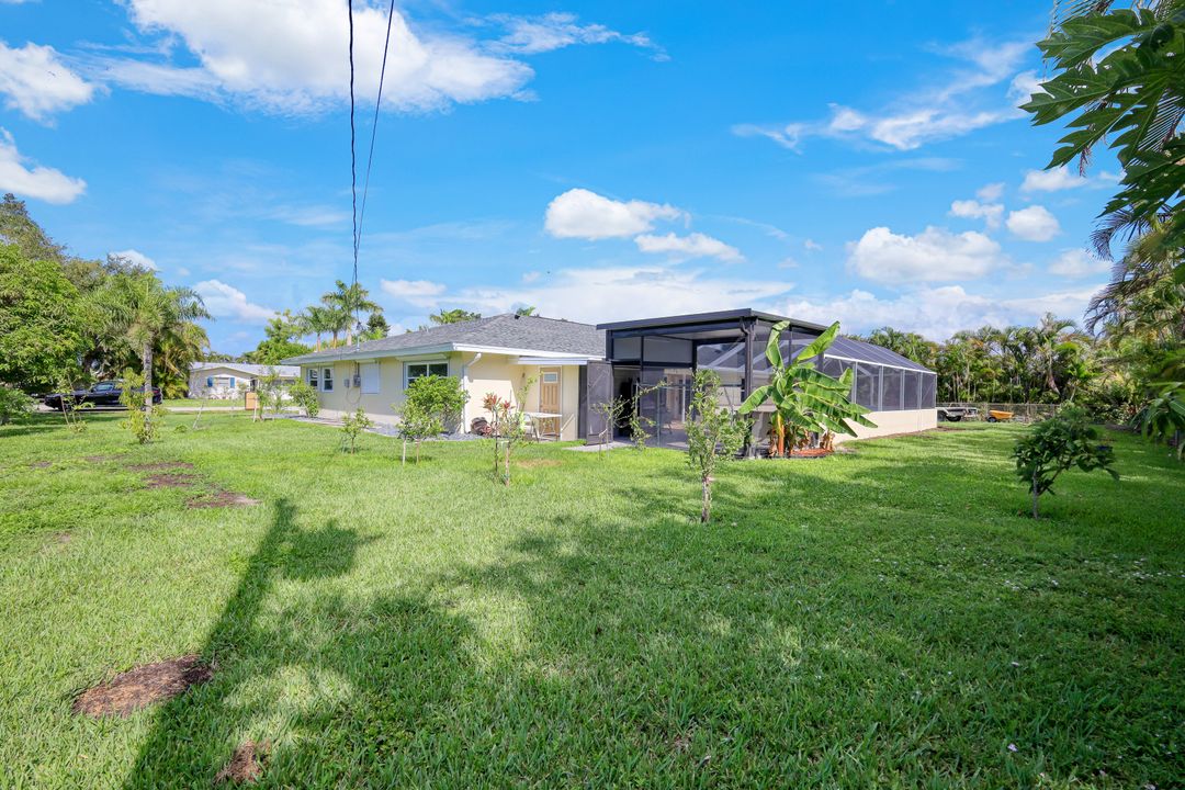 5211 Pocatella Ct, Cape Coral, FL 33904