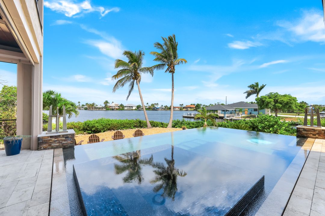 2755 Cussell Dr, Saint James City, FL 33956