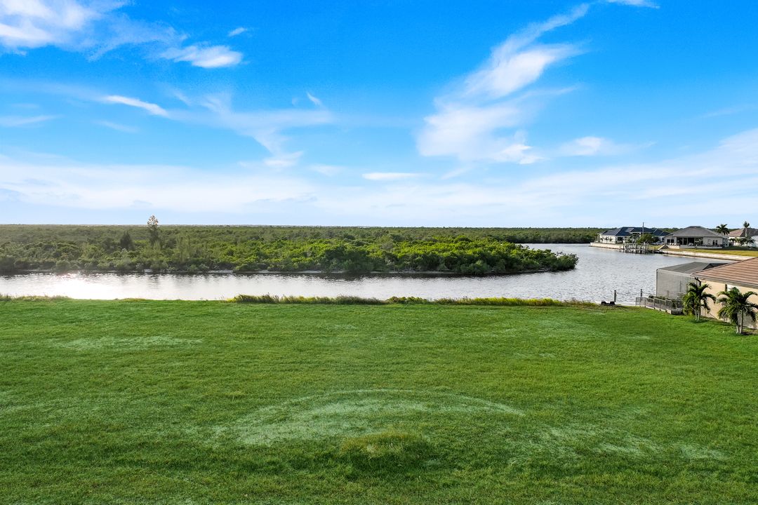 2804 NW 46th Ave, Cape Coral, FL 33993