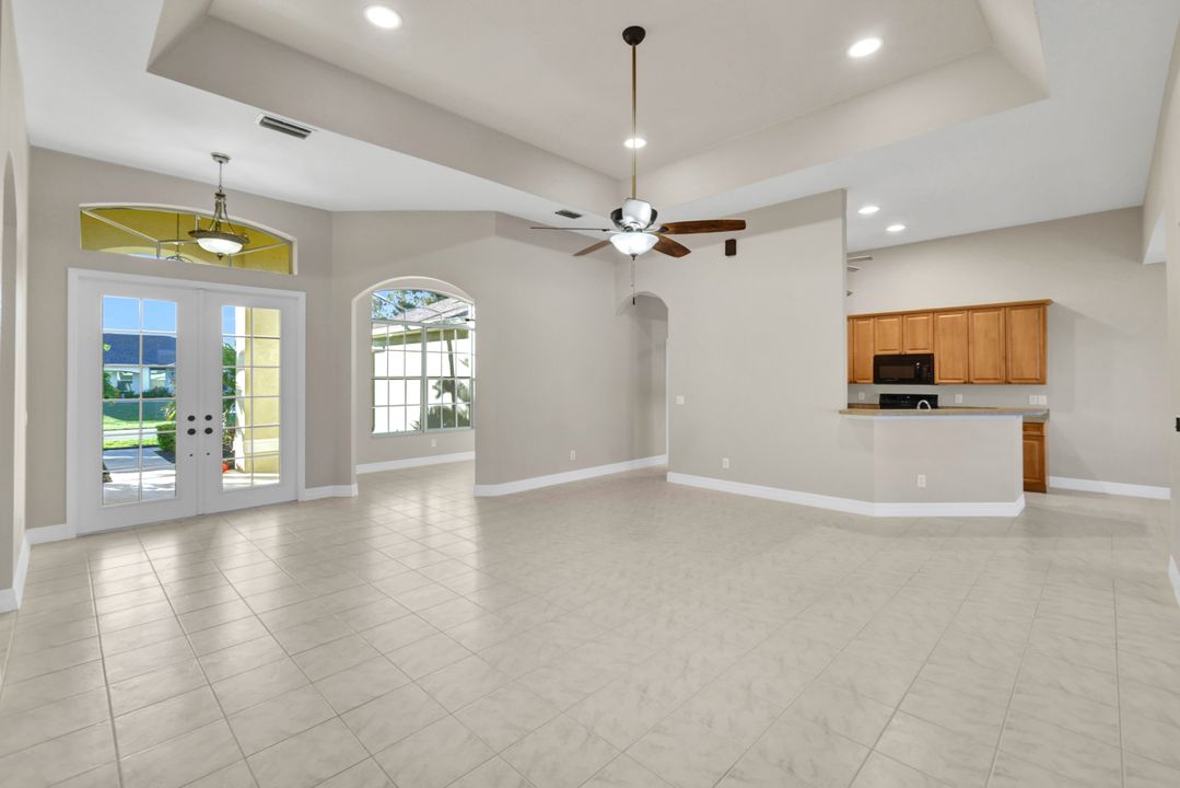 3917 SW 20th Pl, Cape Coral, FL 33914