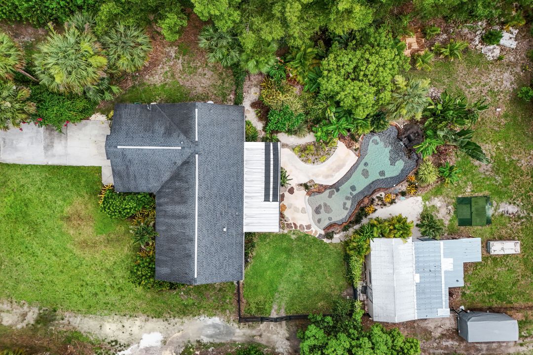 4710 1st Ave NW, Naples, FL 34119
