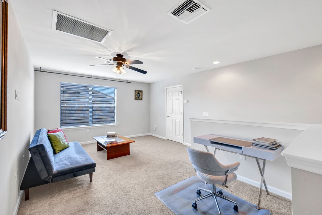 7103 Lily Way, Naples, FL 34114