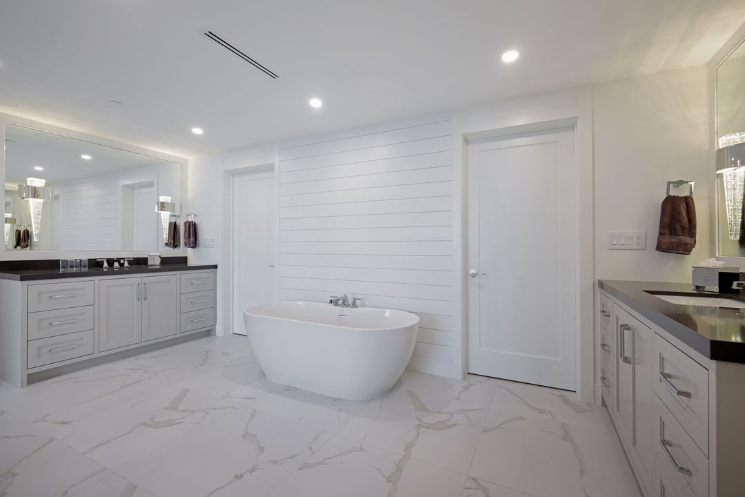 13935 Old Coast Rd #1802, Naples, FL 34110