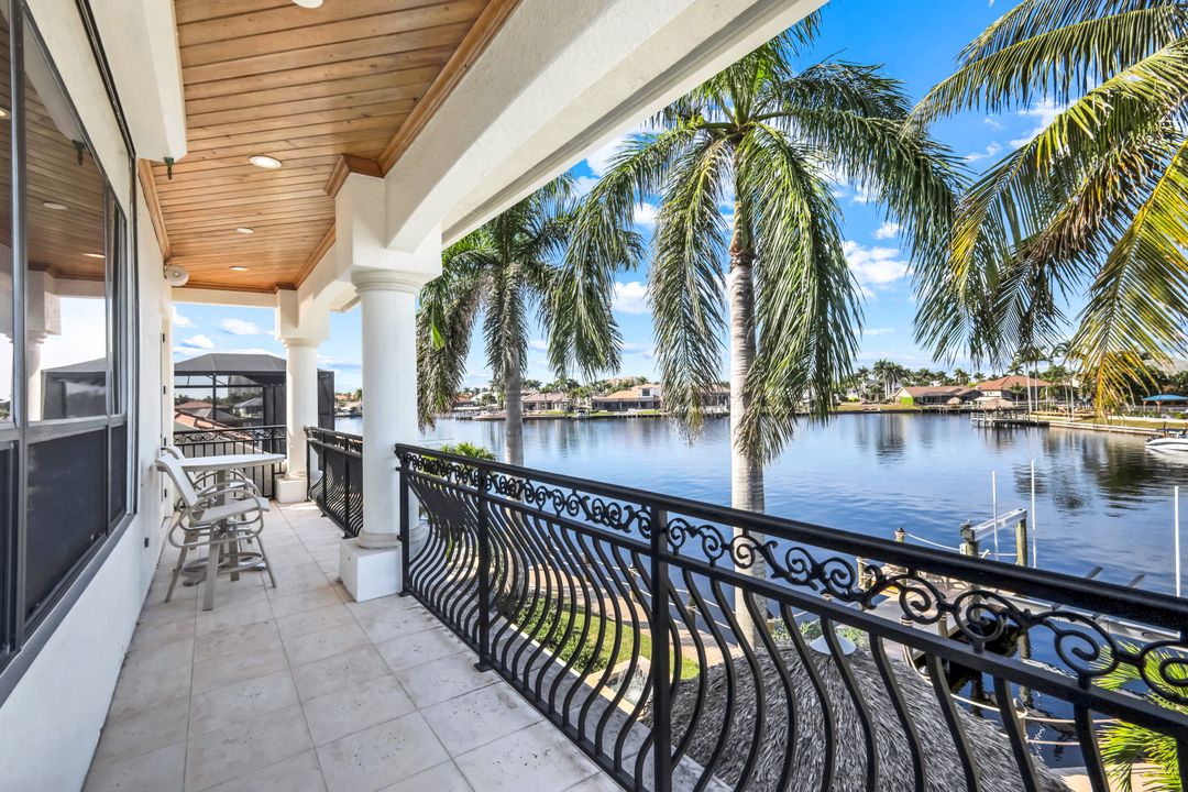 5743 SW 9th Ct, Cape Coral, FL 33914