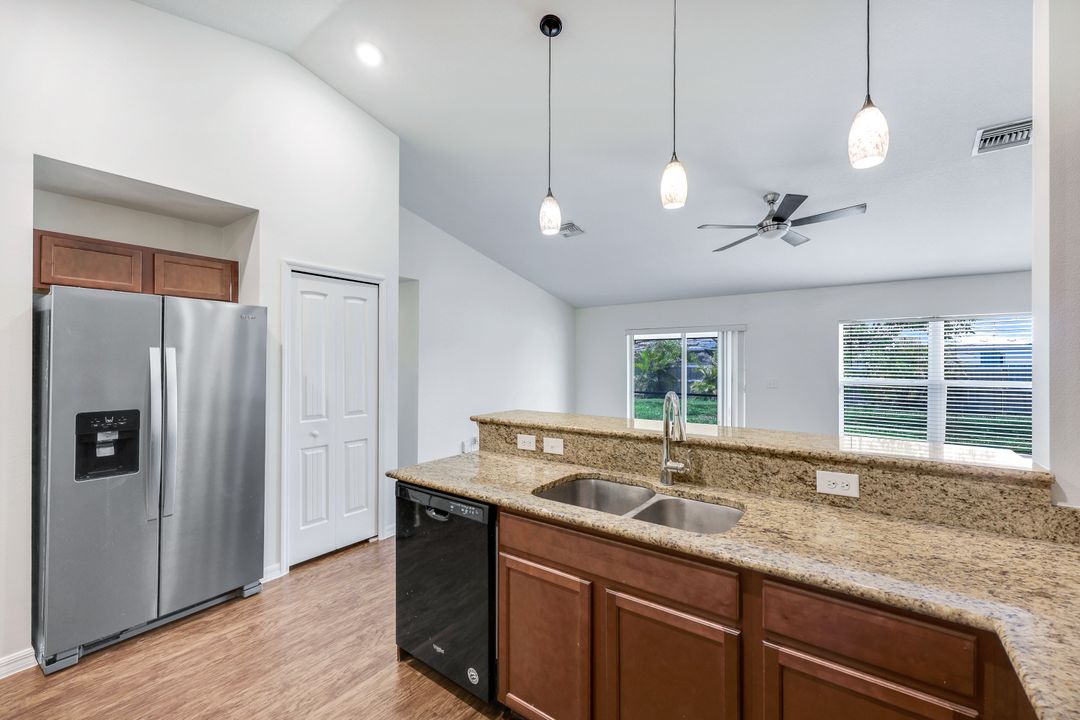1205 SW 32nd Terrace, Cape Coral, FL 33914