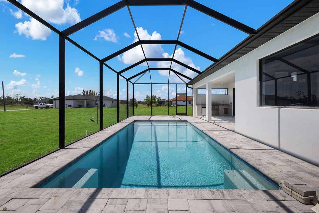 3842 NW 43rd Pl, Cape Coral, FL 33993