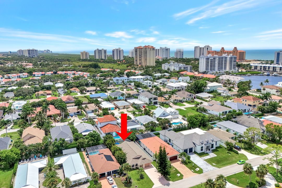 550 94th Ave N, Naples, FL 34108