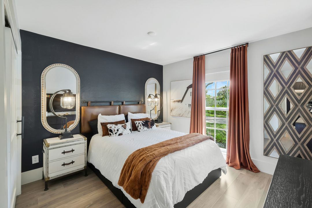 4742 West Blvd #S-8, Naples, FL 34103