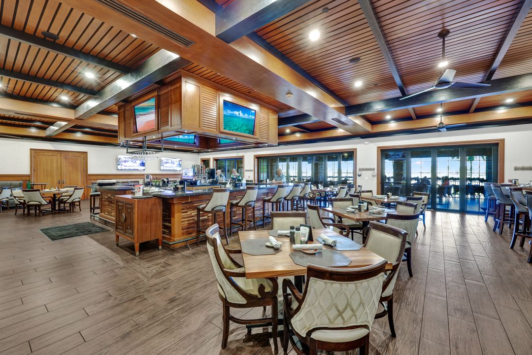 10420 Washingtonia Palm Way, Fort Myers, FL 33966