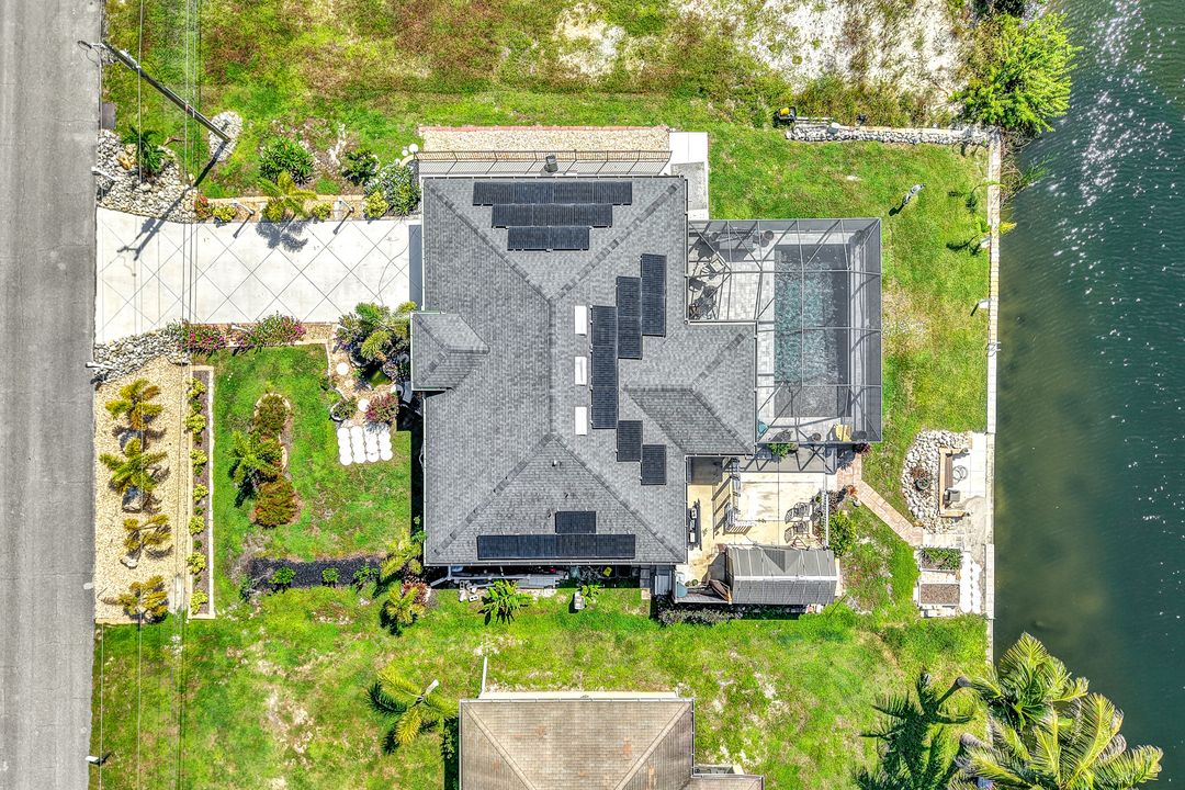 2906 NE 6th Ave, Cape Coral, FL 33909