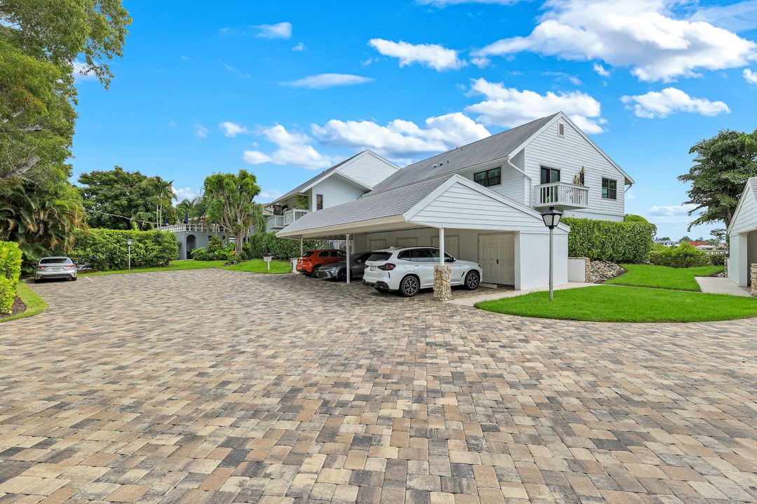 1322 Chesapeake Ave #C3, Naples, FL 34102