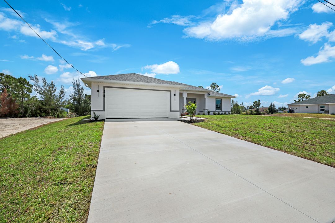 3757 NE 16th Pl, Cape Coral, FL 33909