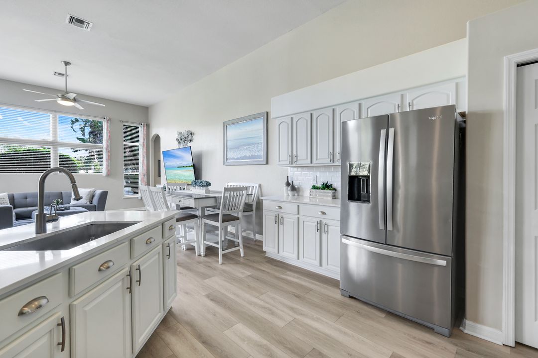 196 Skipping Stone Ln, Naples, FL 34119