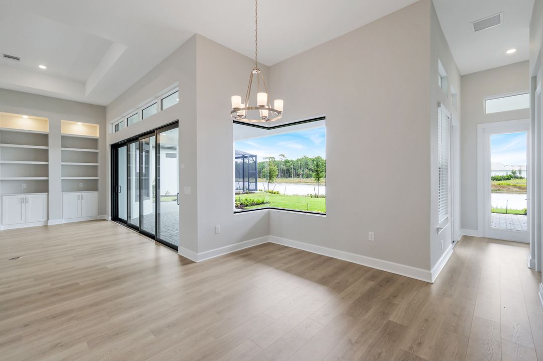 15460 Turin Dr, Naples, FL 34114