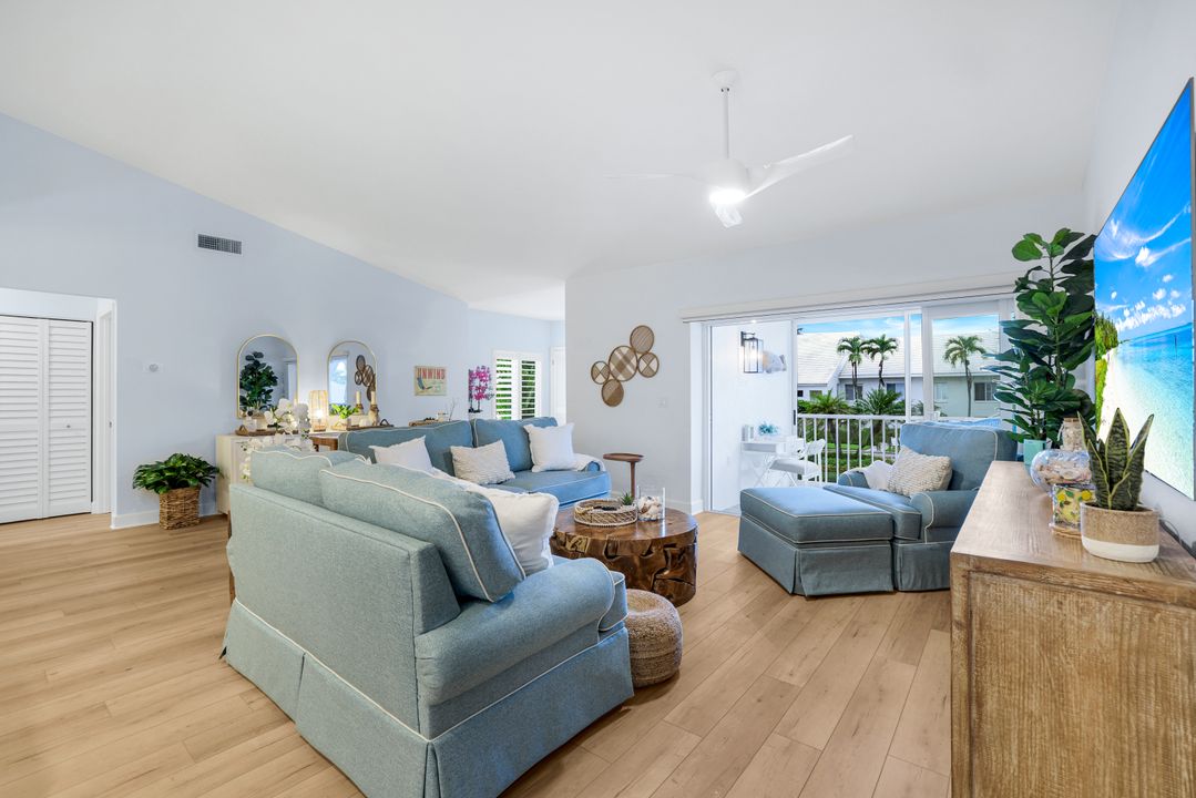 790 Willowbrook Dr #305, Naples, FL 34108