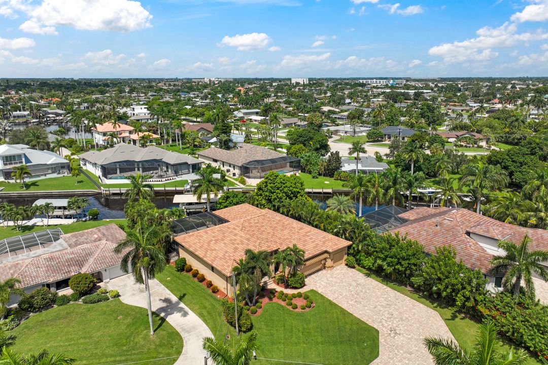 5314 Nautilus Dr, Cape Coral, FL 33904