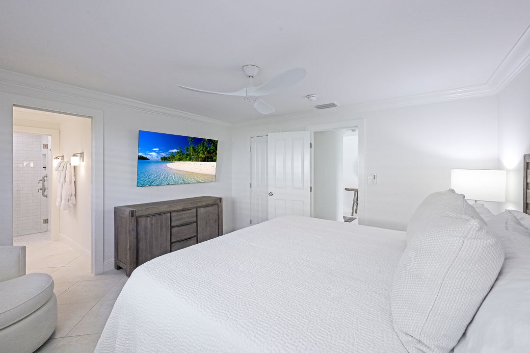 1522 Pelican Ave, Naples, FL 34102