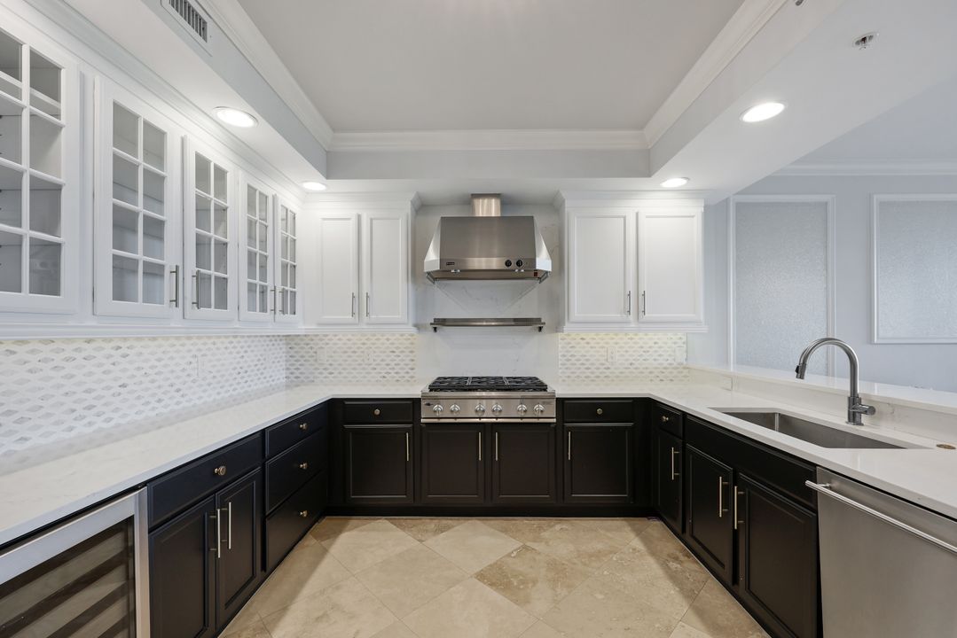 275 Indies Way #503, Naples, FL 34110