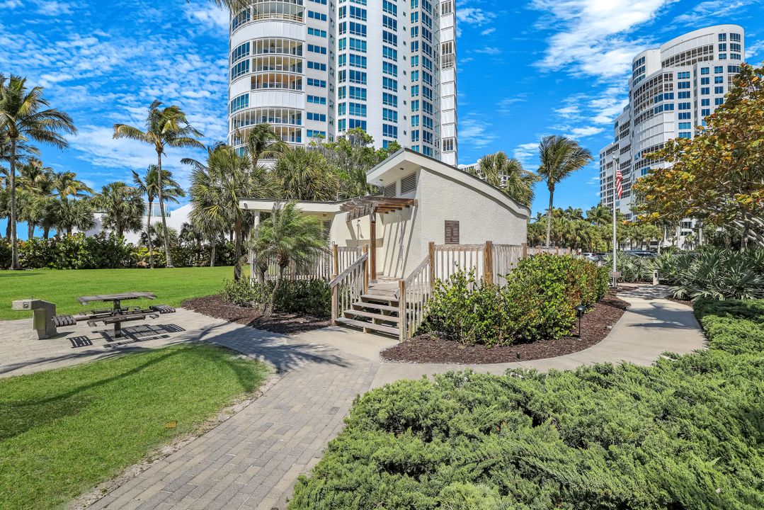 4092 Belair Ln #15, Naples, FL 34103