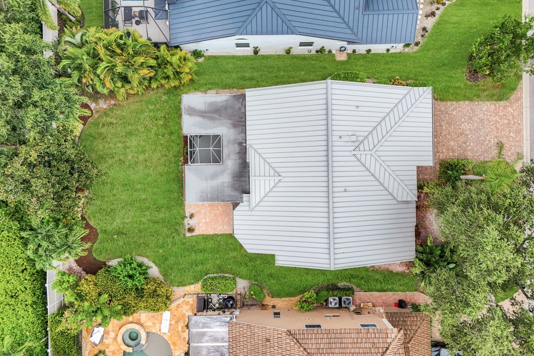 10951 Fieldfair Dr, Naples, FL 34119