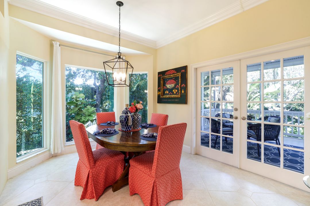 360 Gumbo Limbo Ln, Marco Island, FL 34145