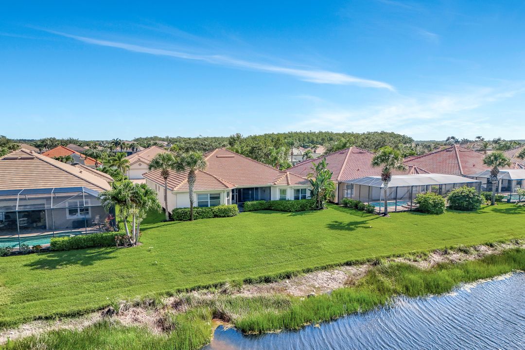 9693 Cobalt Cove Cir, Naples, FL 34120