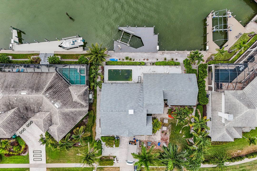 701 Rockport Ct, Marco Island, FL 34145