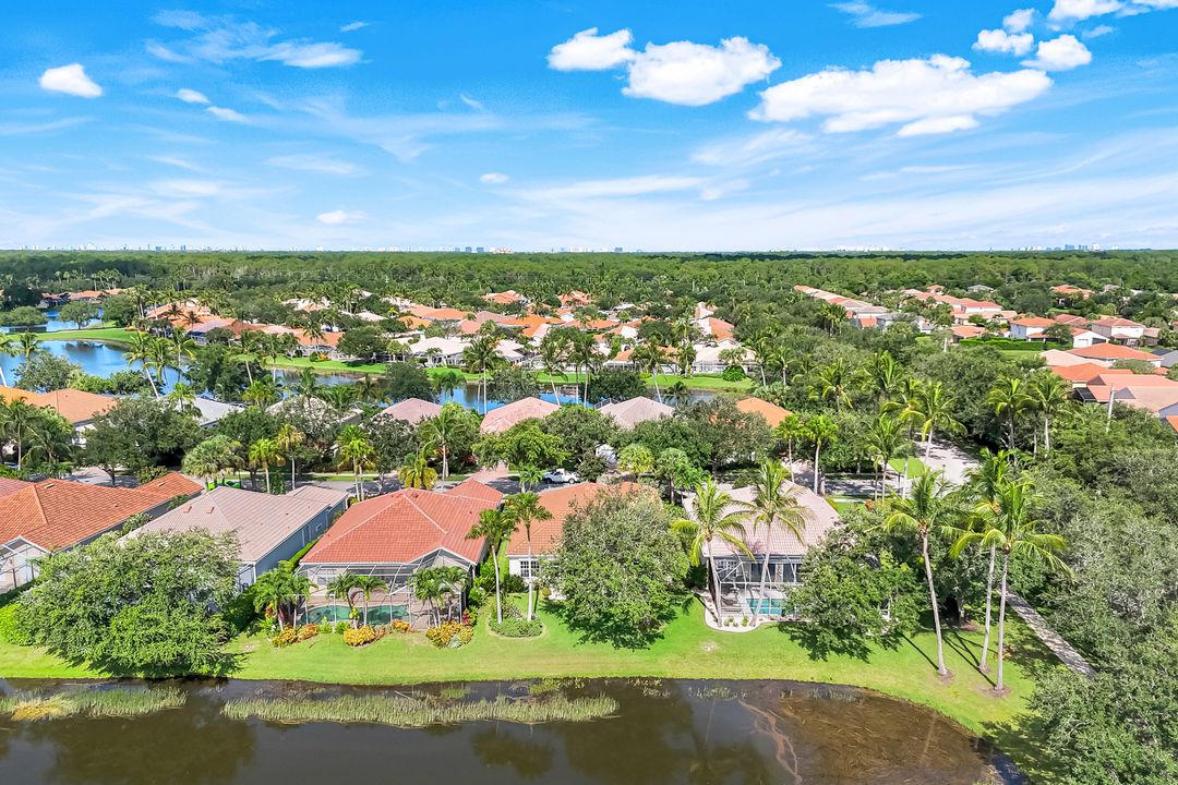 4772 Martinique Wy, Naples, FL 34119