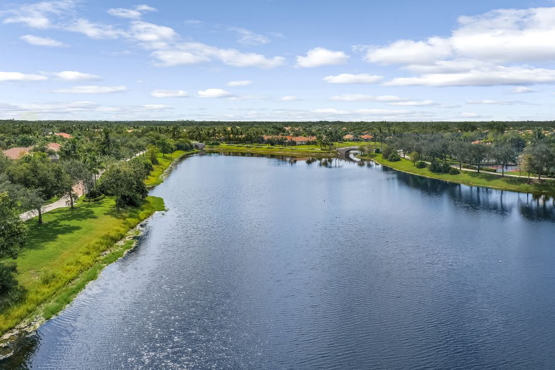 28827 Vermillion Ln, Bonita Springs, FL 34135