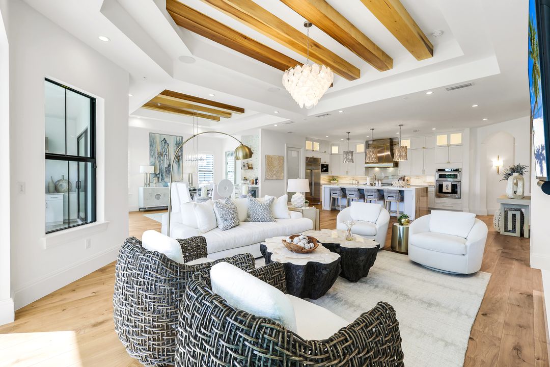 16320 Corsica Way #202, Naples, FL 34110