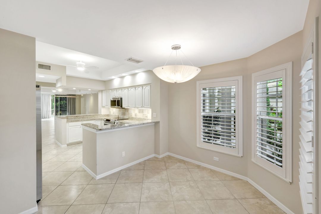 240 Via Perignon, Naples, FL 34119
