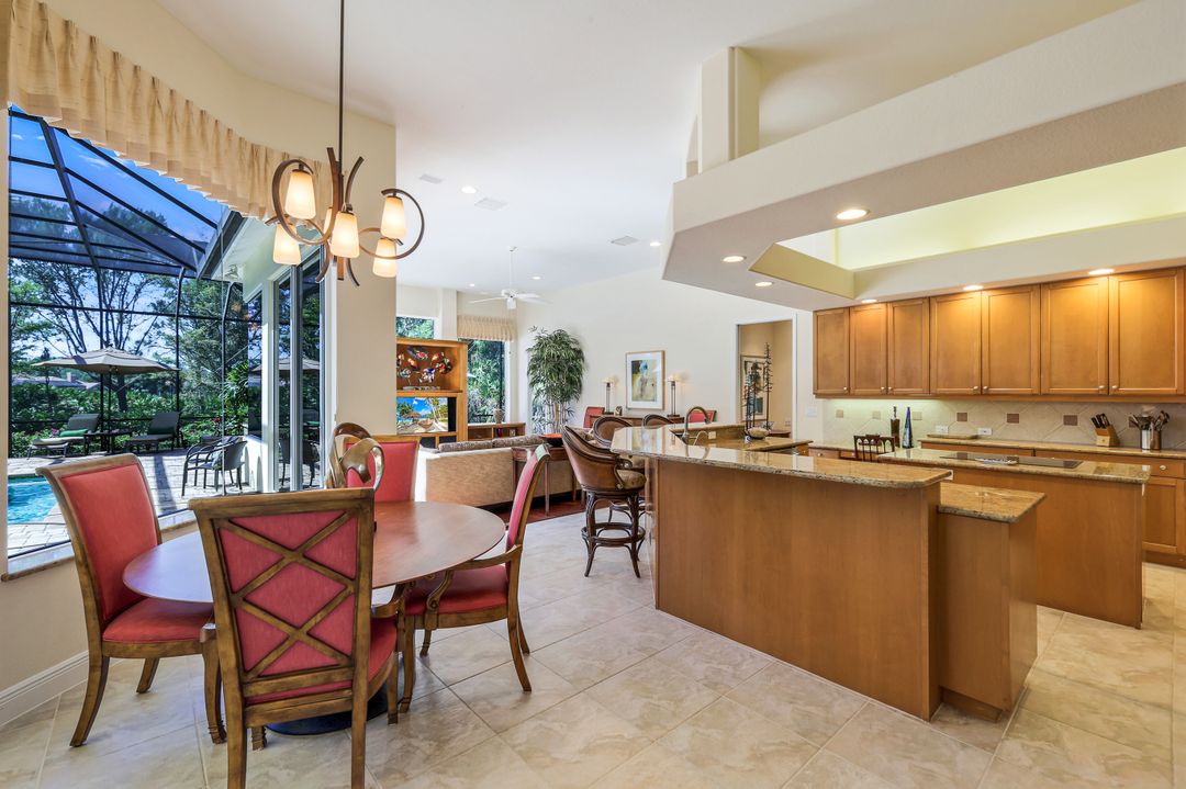 25061 Ridge Oak Dr, Bonita Springs, FL 34134