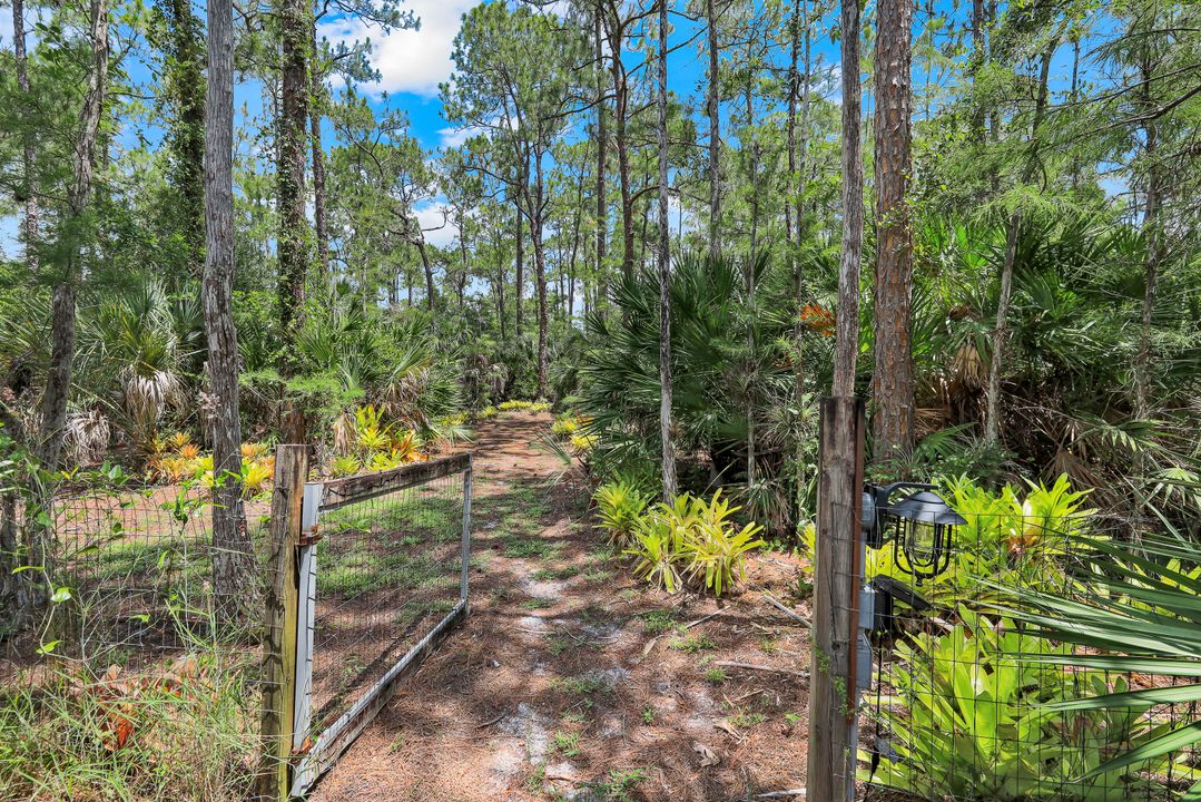 2661 Golden Gate Blvd W, Naples, FL 34120