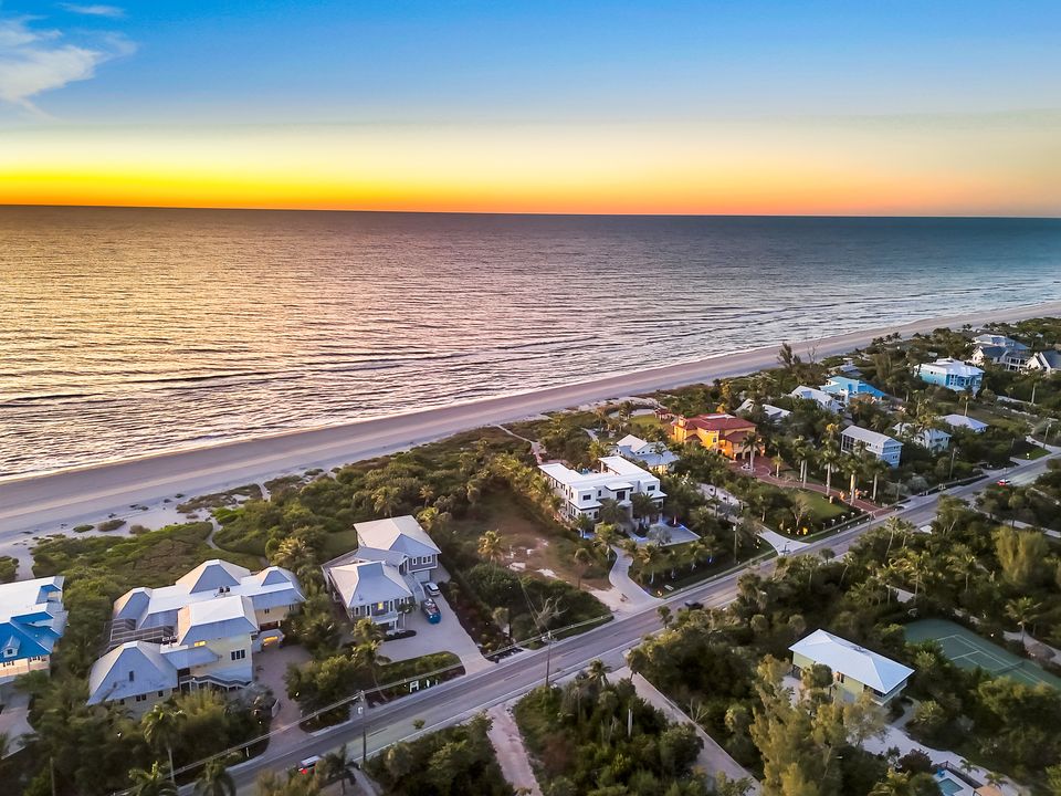 16970 Captiva Dr, Captiva, FL 33924