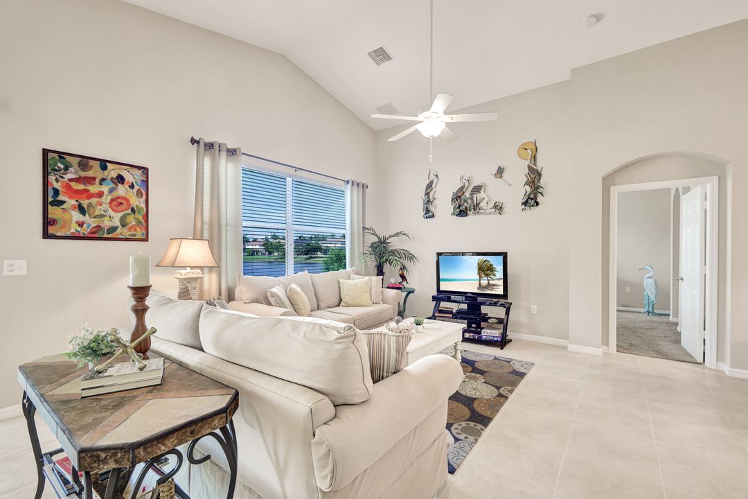 8627 Sumner Ave, Fort Myers, FL 33908
