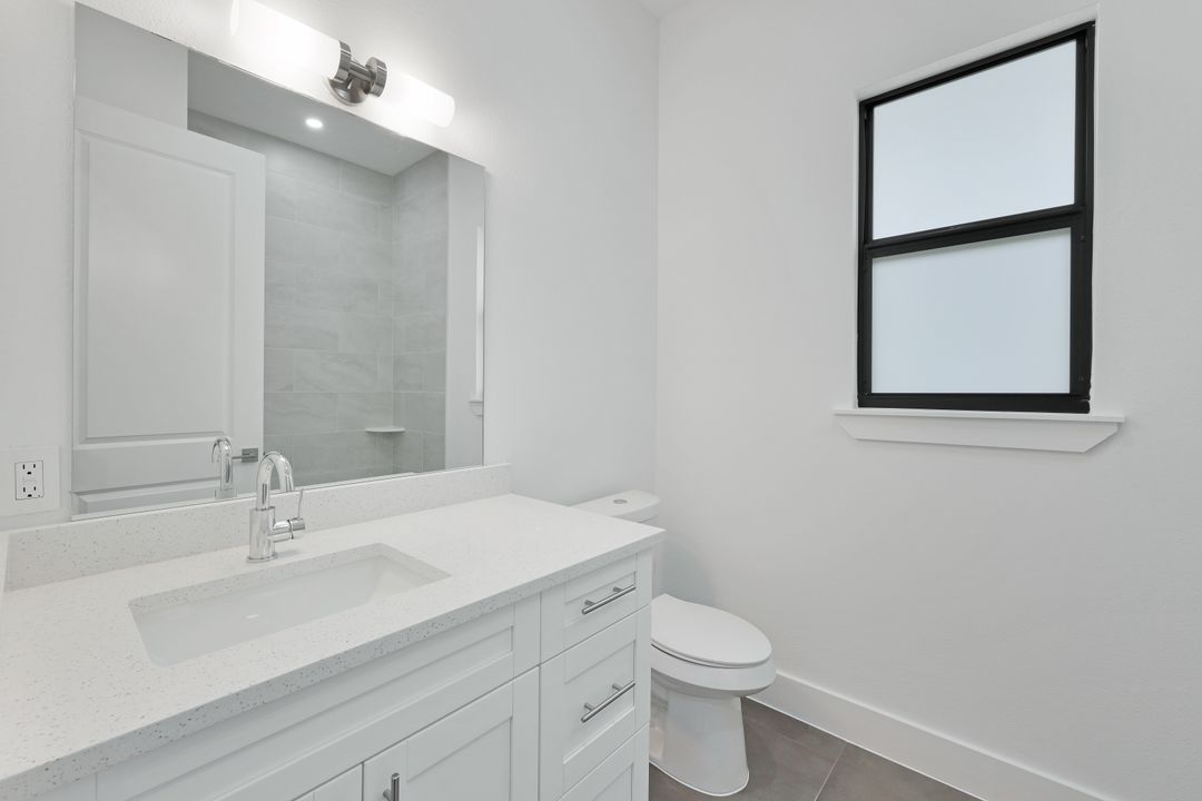 834 Wilson Blvd N, Naples, FL 34120