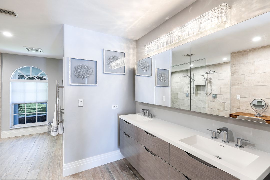 3730 Lakemont Dr, Bonita Springs, FL 34134