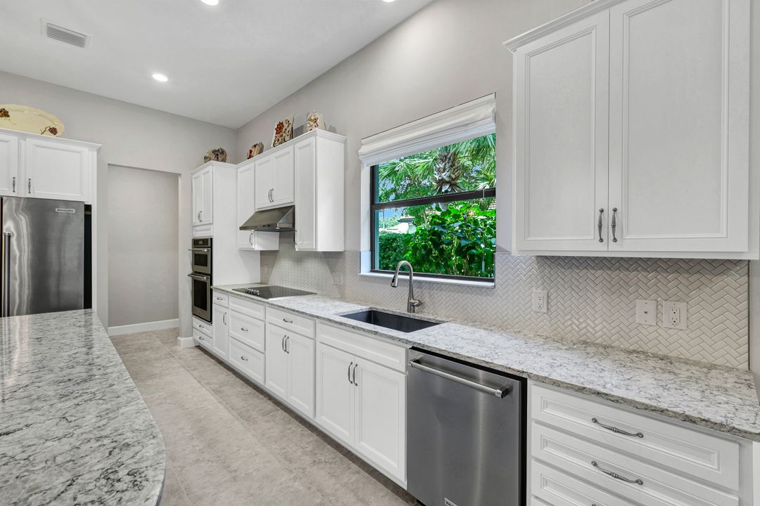 14243 Moonlit Way, Estero, FL 33928