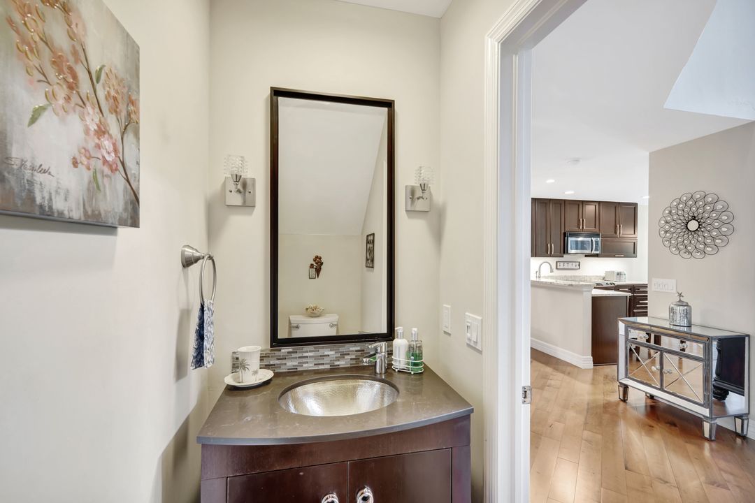 27105 Oakwood Lake Dr, Bonita Springs, FL 34134
