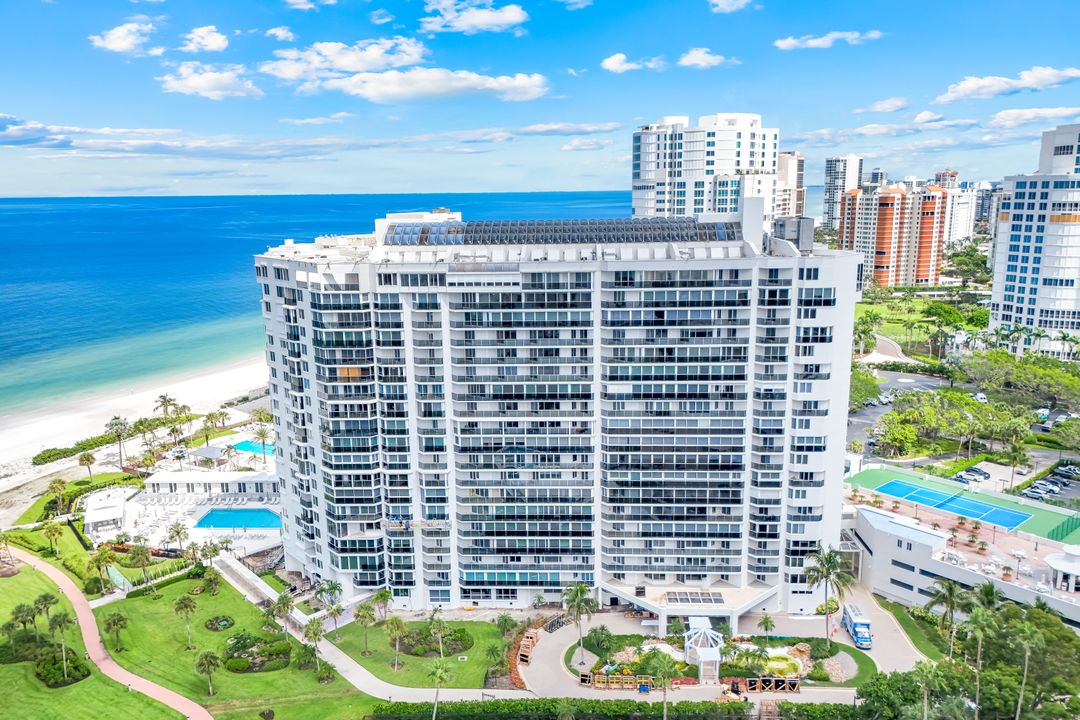 4041 Gulf Shore Blvd N #109, Naples, FL 34103