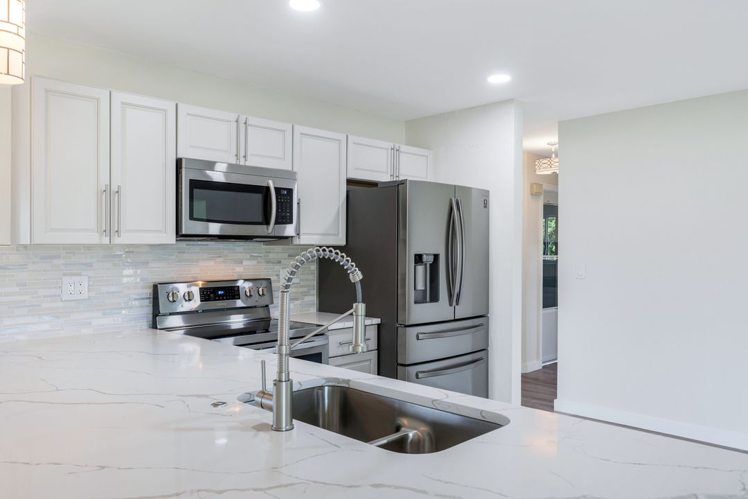 1202 SE 14th Terrace, Cape Coral, FL 33990